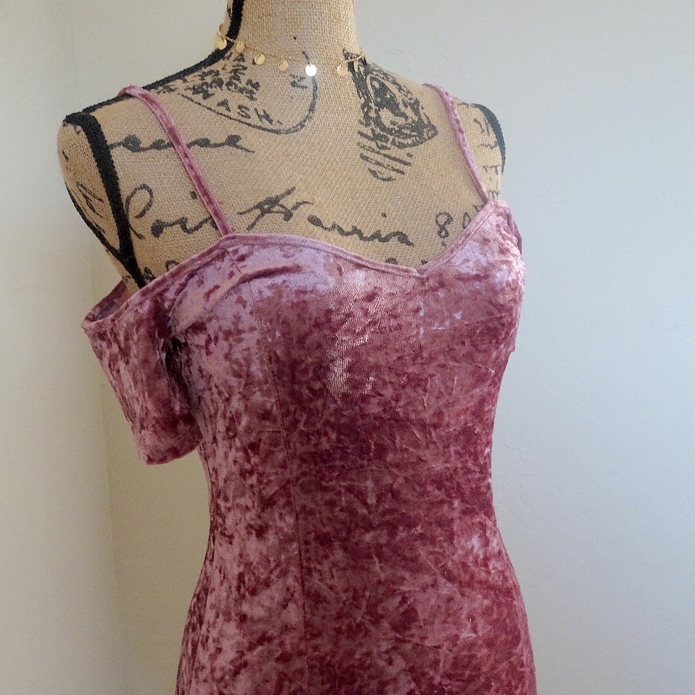 Bear Dance Mauve Pink Velour Cold Shoulder Bodycon Short Mini Party Dress Size S - Picture 2 of 8